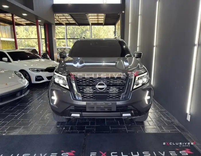 2025 Nissan Frontier — 2