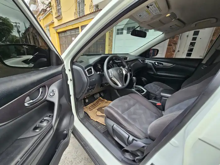 2016 Nissan ROGUE — 3