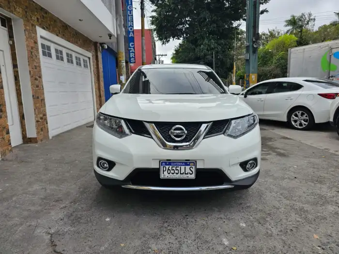 2016 Nissan ROGUE — 4