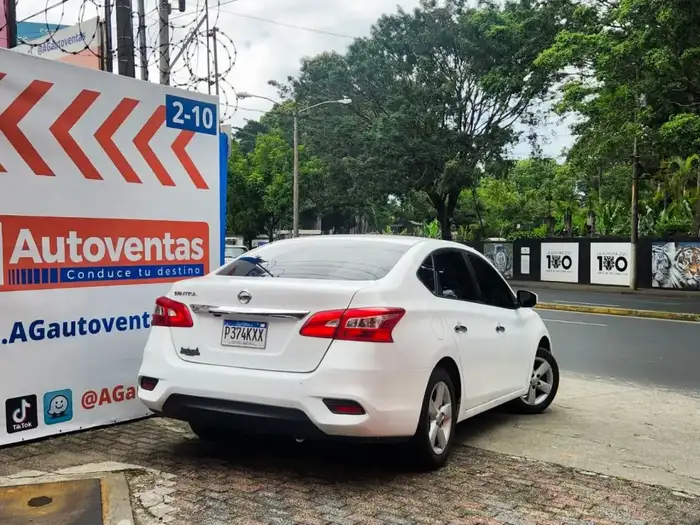 2019 Nissan Sentra — 4