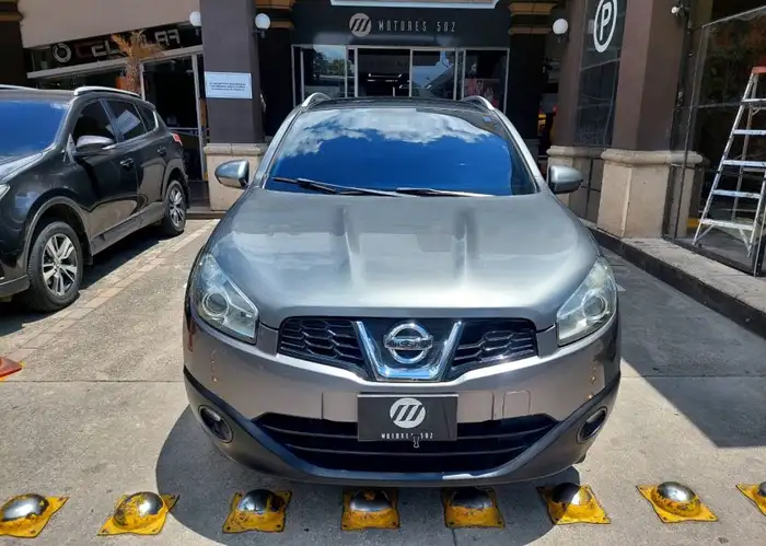 2014 Nissan QASHQAI — 2