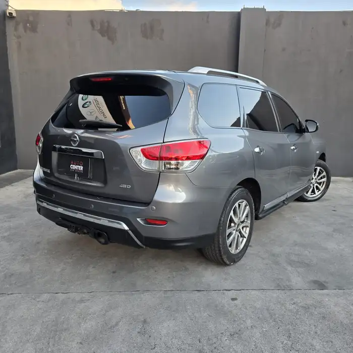 2015 Nissan Pathfinder — 4