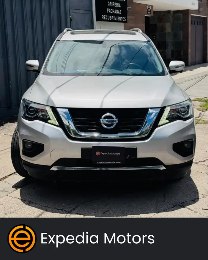 2017 Nissan Pathfinder — 2