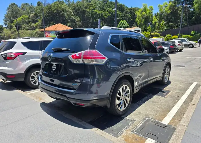 2018 Nissan X-Trail — 4