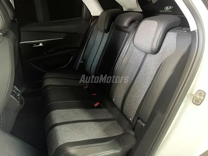 2019 Peugeot 3008 — 6