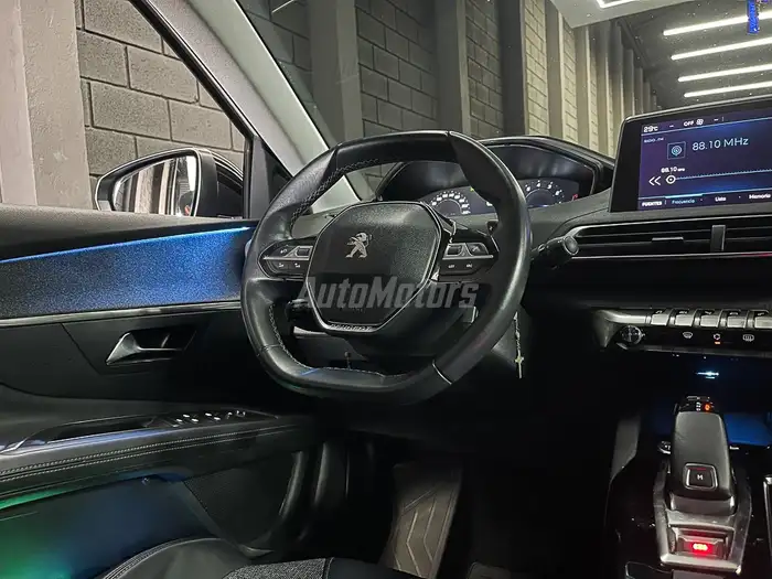 2019 Peugeot 3008 — 8