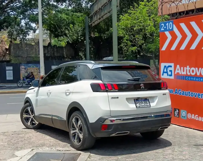 2019 Peugeot 3008 — 6