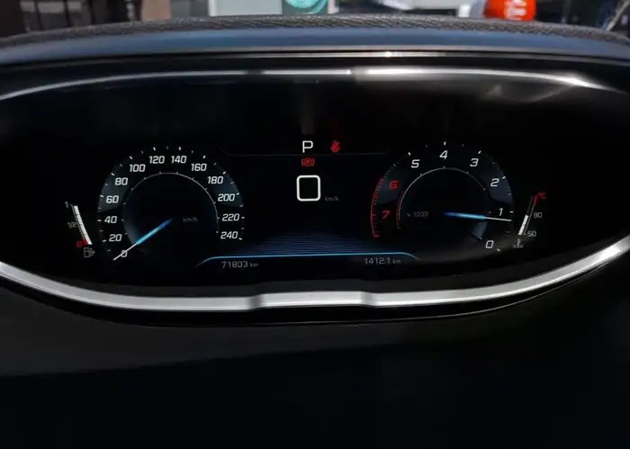 2018 Peugeot 3008 — 12