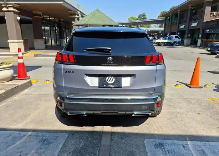 2018 Peugeot 3008 — 4