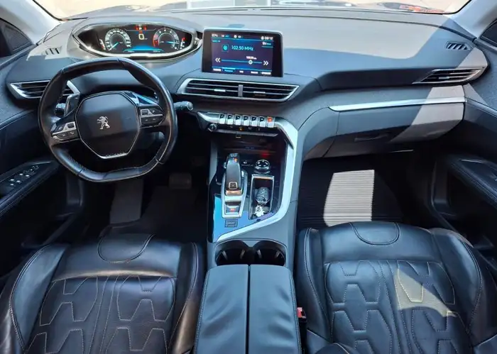 2018 Peugeot 3008 — 8