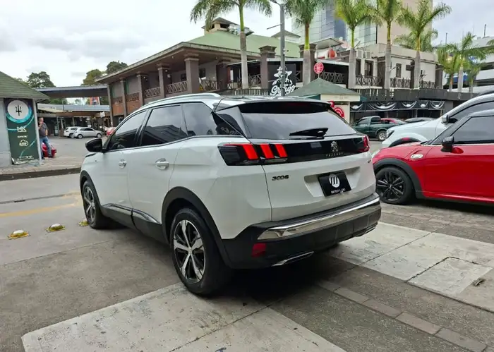 2019 Peugeot 3008 — 5