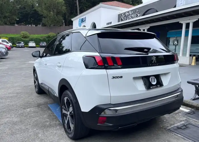 2020 Peugeot 3008 — 6