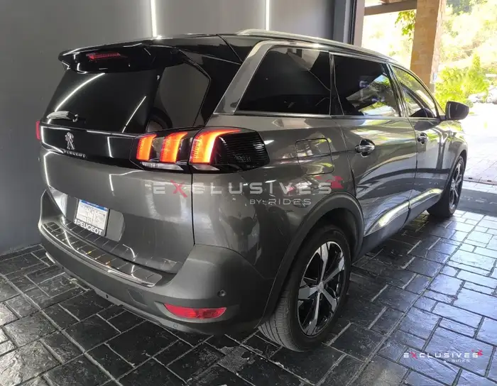 2020 Peugeot 5008 — 6