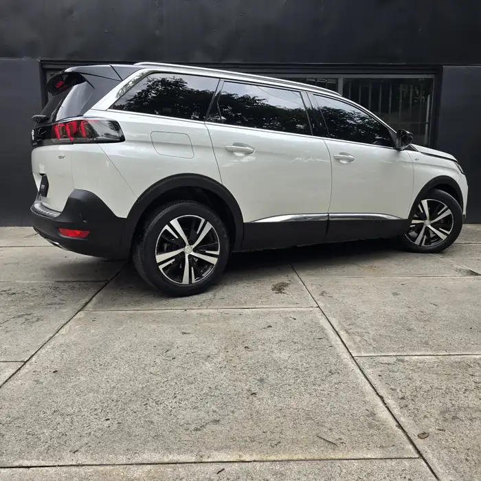 2024 Peugeot 5008 — 4