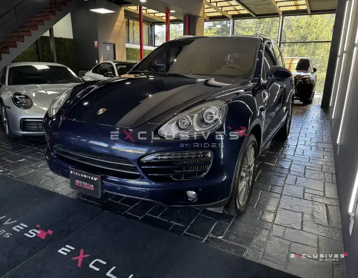 2014 Porsche CAYENNE — 3