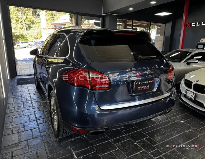 2014 Porsche CAYENNE — 4