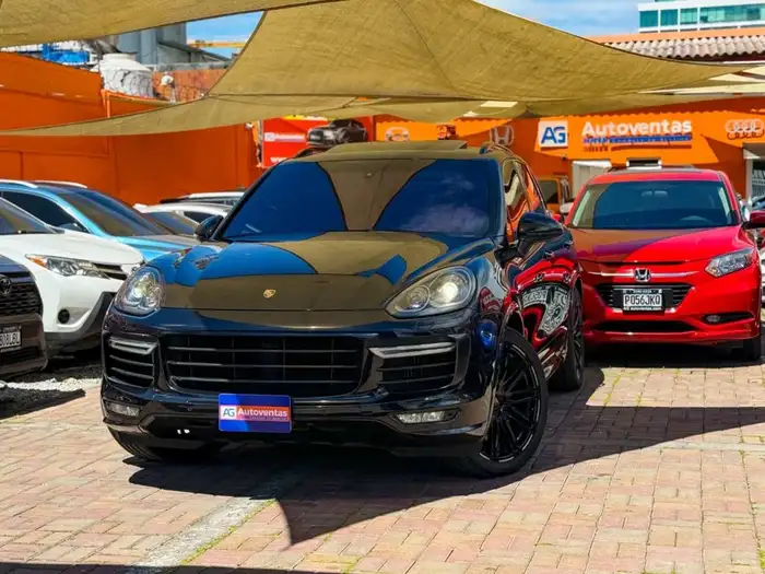 2016 Porsche CAYENNE — 3