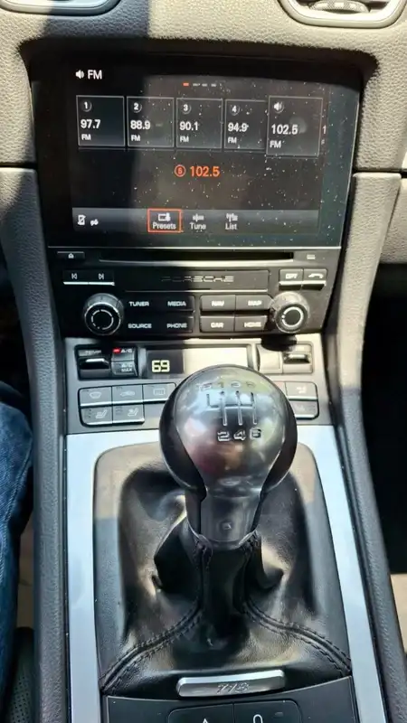 2018 Porsche CAYMAN — 4