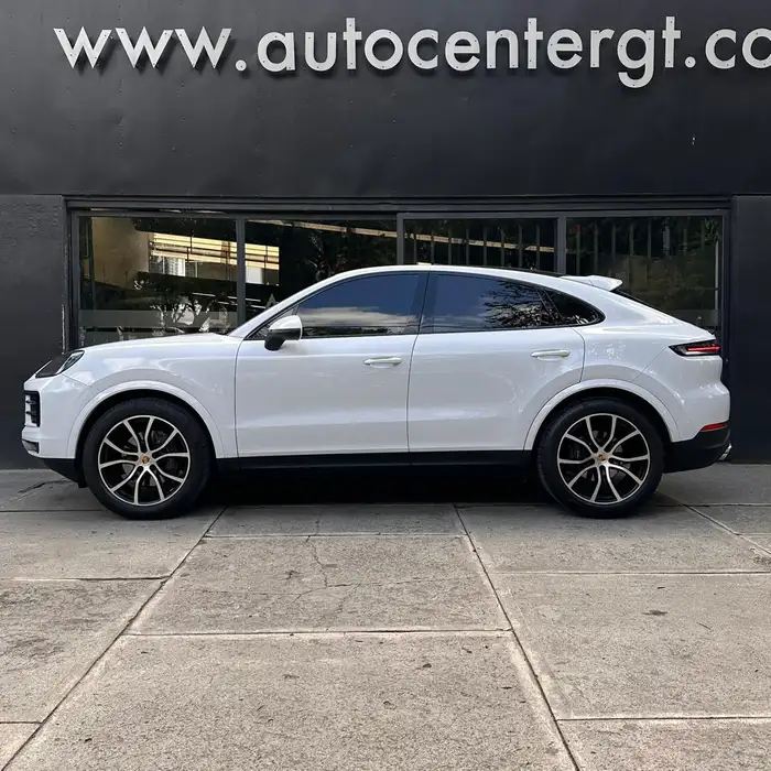 2024 Porsche CAYENNE — 3