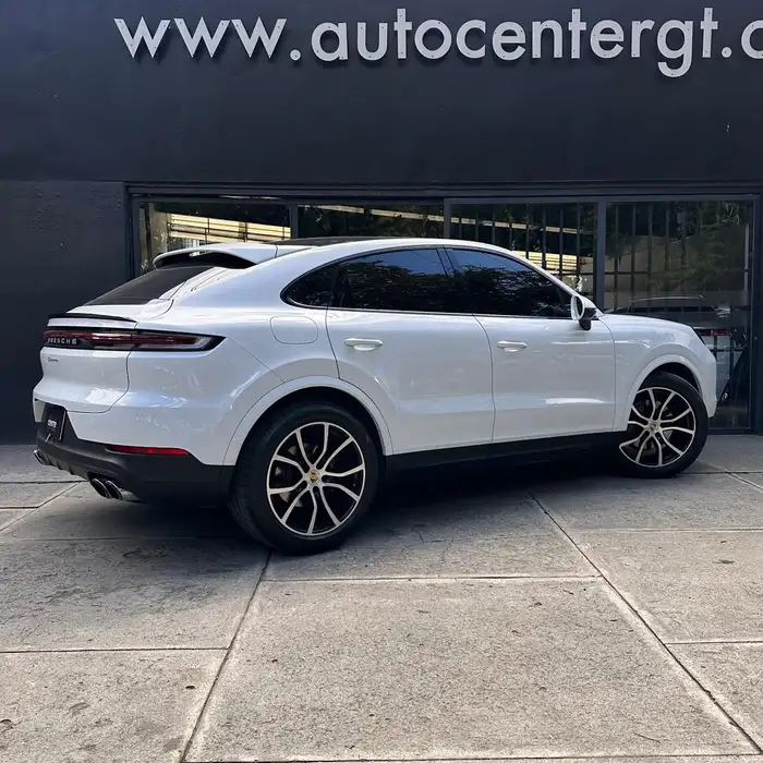 2024 Porsche CAYENNE — 4