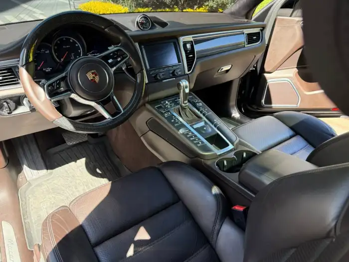 2016 Porsche Macan Turbo — 4