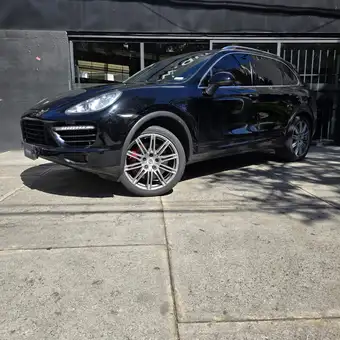 2012 Porsche CAYENNE