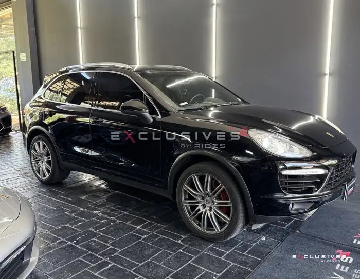 2012 Porsche CAYENNE — 1
