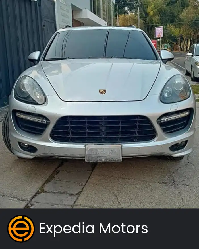 2014 Porsche CAYENNE — 4