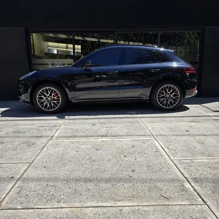 2015 Porsche MACAN — 3