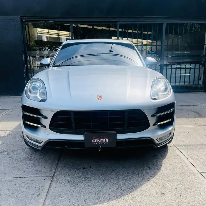 2015 Porsche MACAN — 2