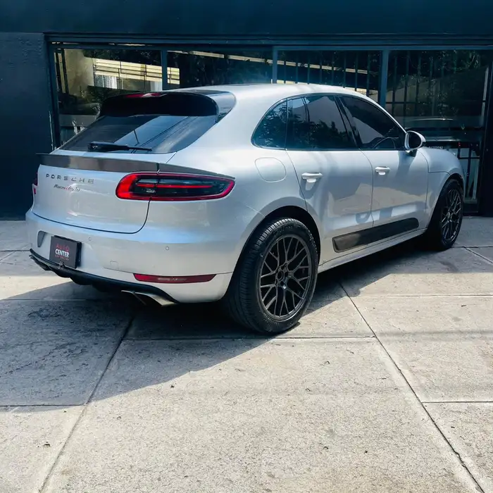2015 Porsche MACAN — 4