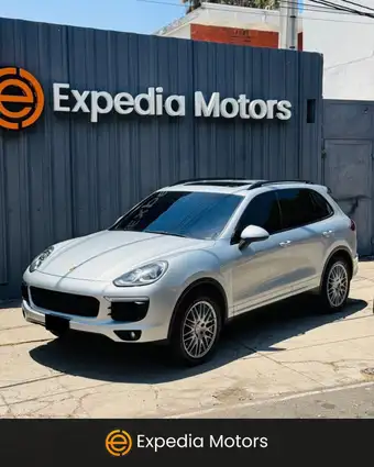 2017 Porsche CAYENNE