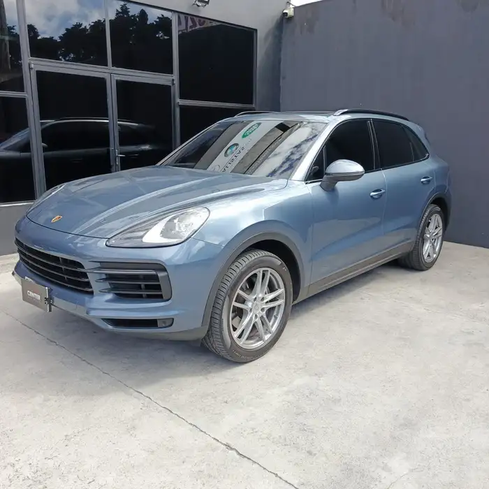 2019 Porsche CAYENNE — 1