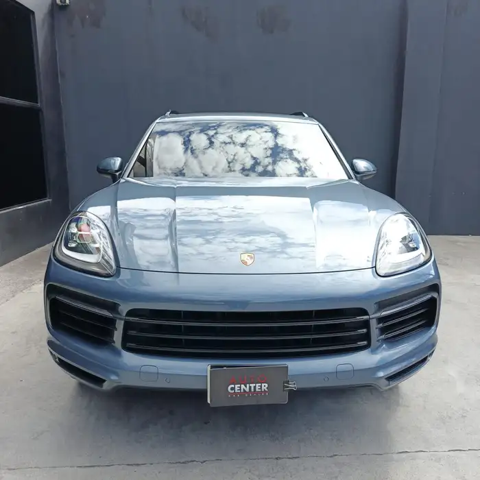 2019 Porsche CAYENNE — 2