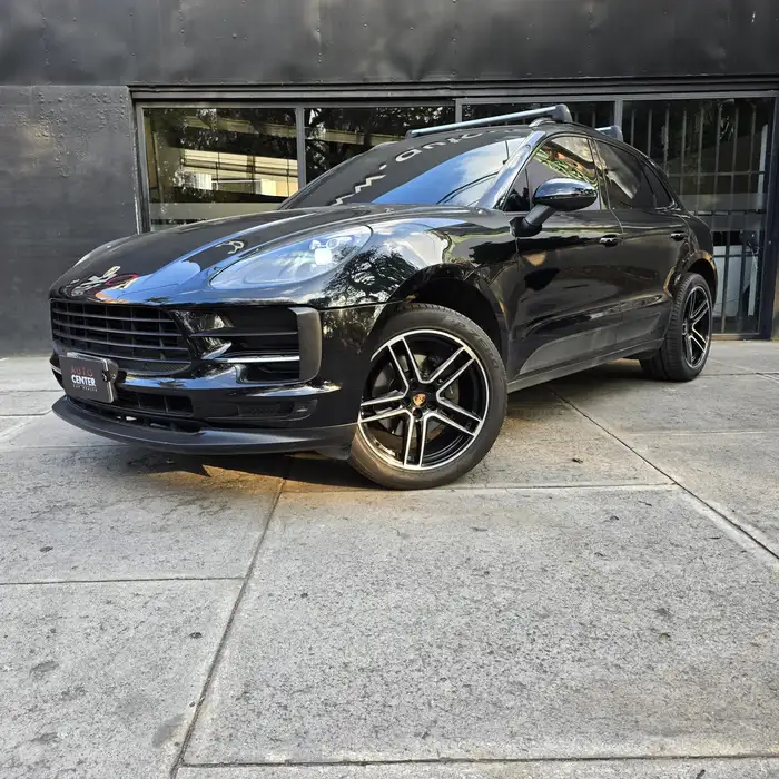 2019 Porsche MACAN — 1