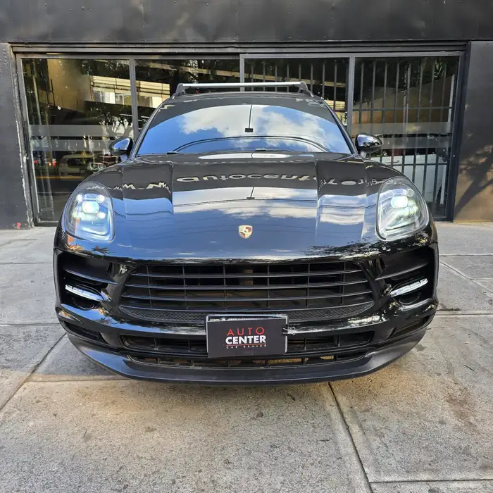 2019 Porsche MACAN — 2