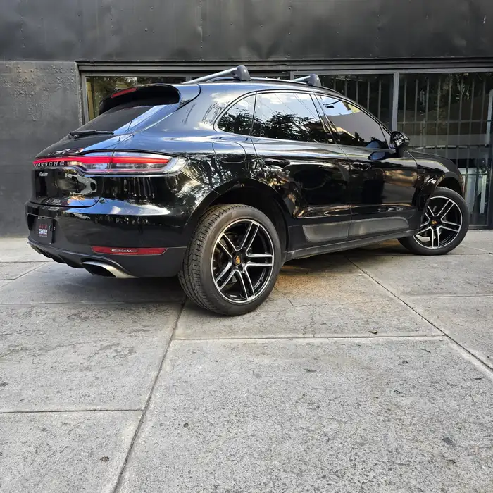 2019 Porsche MACAN — 4