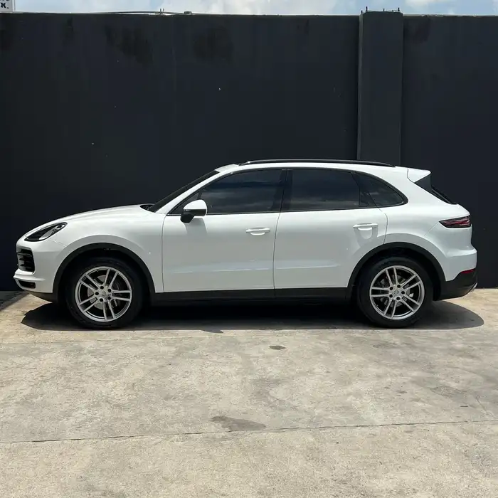 2020 Porsche CAYENNE — 3