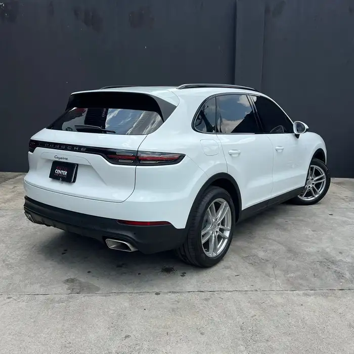 2020 Porsche CAYENNE — 4
