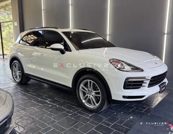 2020 Porsche CAYENNE — 1