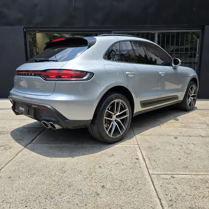 2024 Porsche MACAN — 4