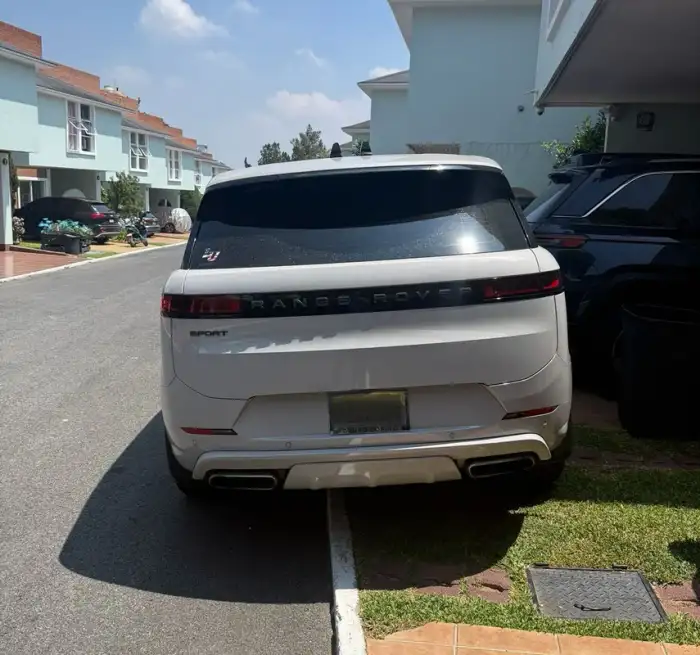 2025 Land Rover SPORT P360 — 4