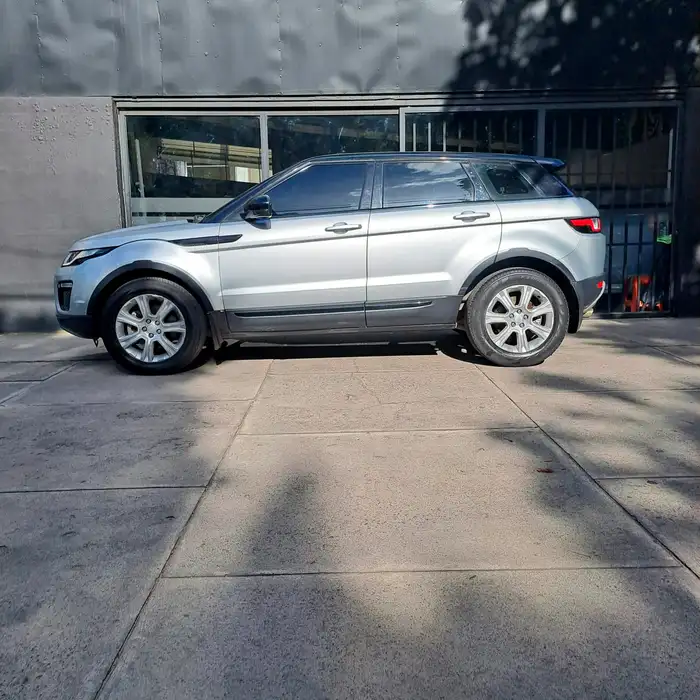 2017 Land Rover Range Rover Evoque — 3