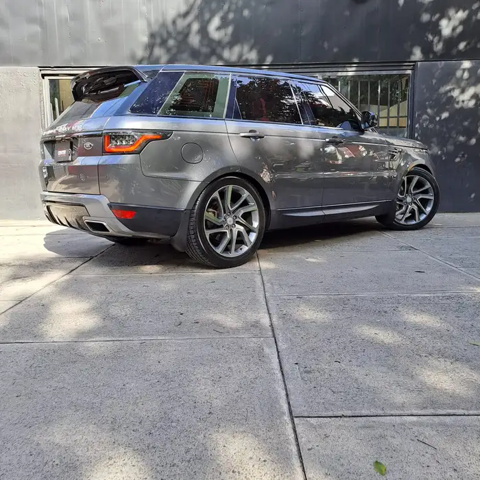 2018 Land Rover Range Rover Sport Supercharged — 4