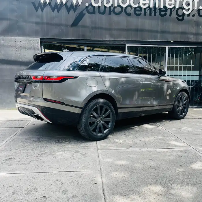 2018 Land Rover CL — 4