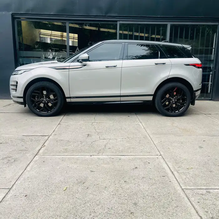 2020 Land Rover Range Rover Evoque — 3
