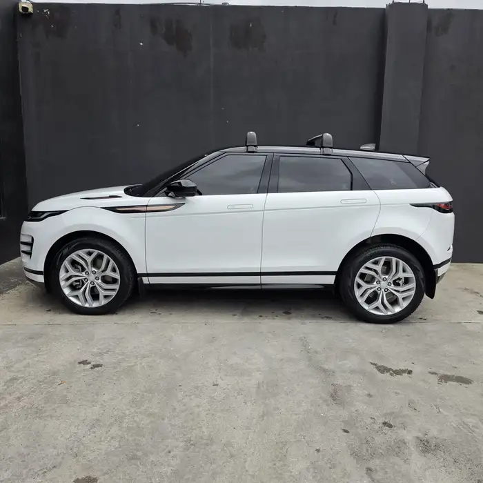 2023 Land Rover Range Rover Evoque — 3