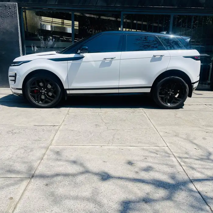 2024 Land Rover Range Rover Evoque — 3