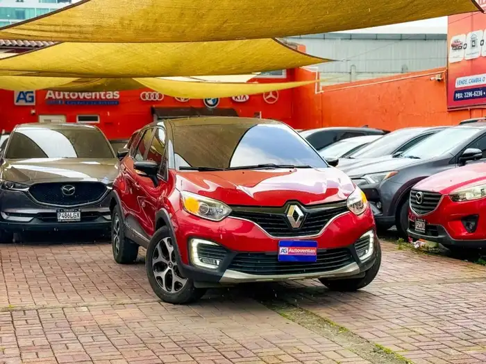 2019 Renault CAPTUR — 2