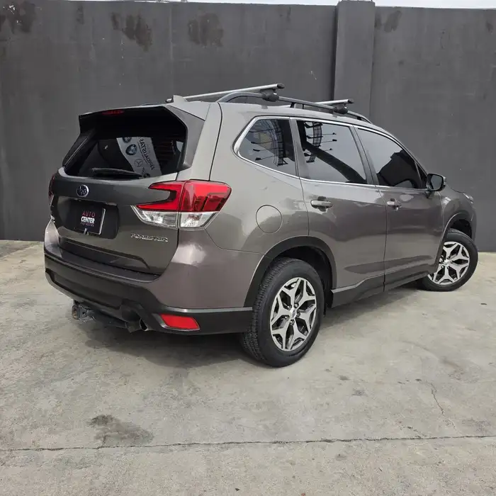 2019 Subaru FORESTER — 4